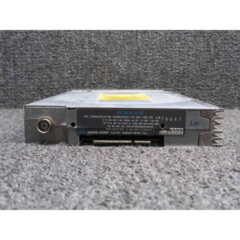 064-1021-00 King Radio KY-197 VHF Communication Transceiver, Tray, Mods (14V)