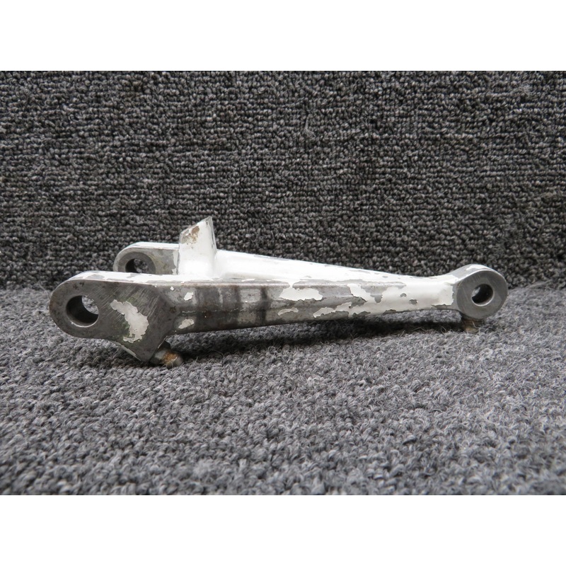 35-825193-1 (Cast: 35-825193) Beechcraft B55 Nose Gear Lower Torque Knee