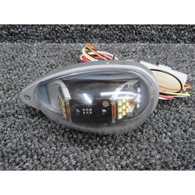 01-0790725-11 Whelen OR6502G LED Anti-Collision Wing Tip Light RH (28V, Green)