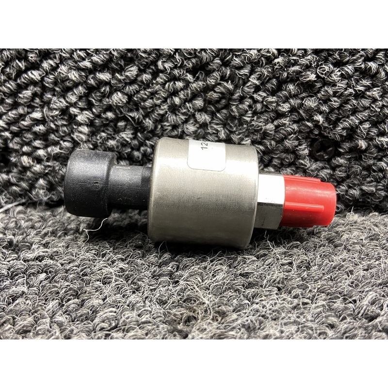 12-635-003 Cirrus SR22T Manifold Pressure Sensor (Minus Wiring)