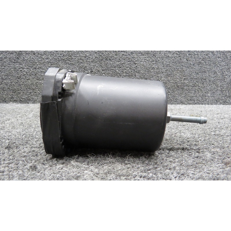 7040-B4 United Inst. Vertical Speed Indicator