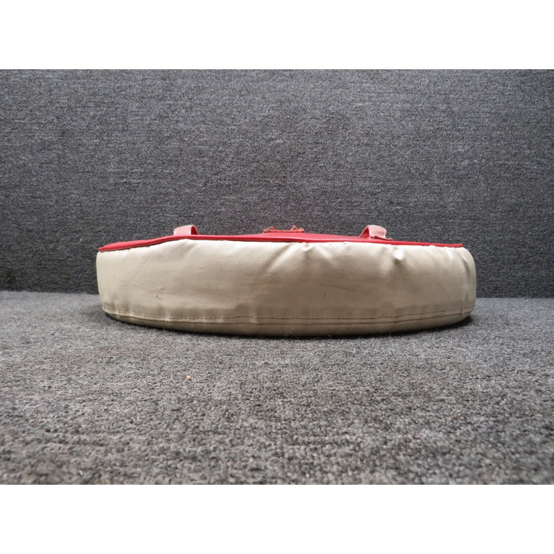 Beechcraft Engine Cowling Plug (Diameter: 21)
