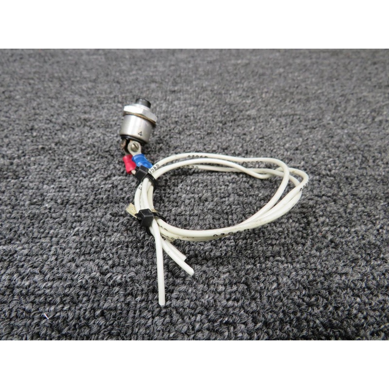 C2006 Beechcraft King Air B90 Warning Horn Switch