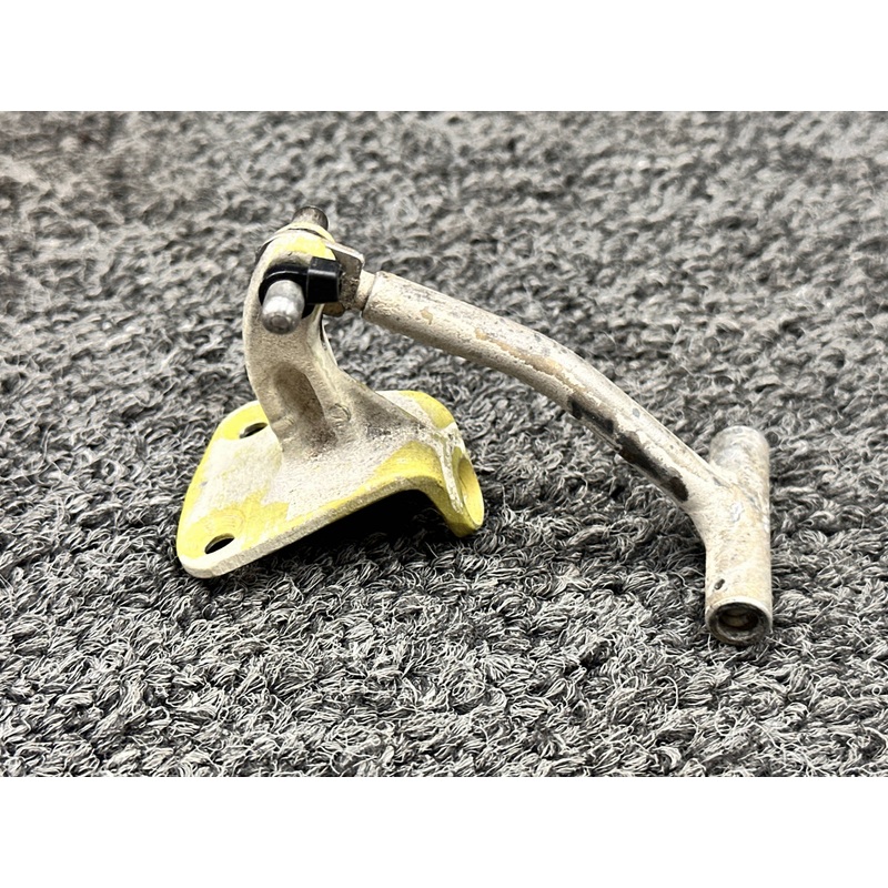 002-430055-39, 002-430055-5 Beechcraft 58 Emergency Window Support with Links