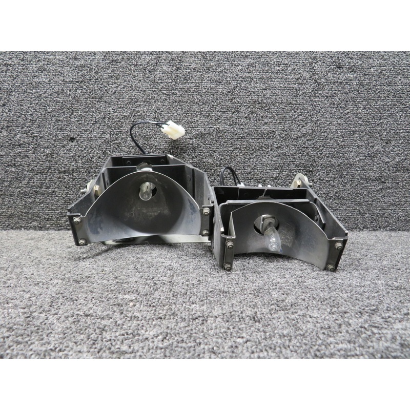 01-0790131-05 Whelen 90131 Wing Tip Landing Light LH, 28V Rev: N