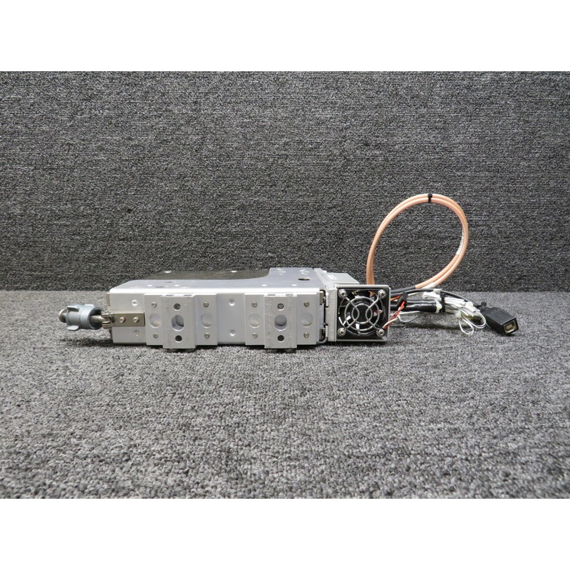 011-02370-00 Garmin GDL-88 WAAS ADS-b Transceiver with Tray (Volts: 14-28)