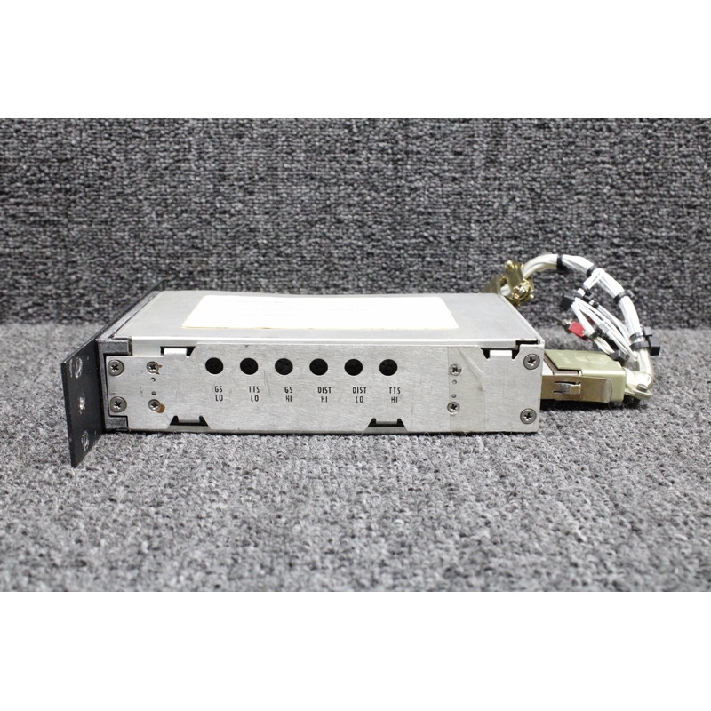 066-3047-00 King Radio KI-266 DME Indicator with Faceplate and Switches