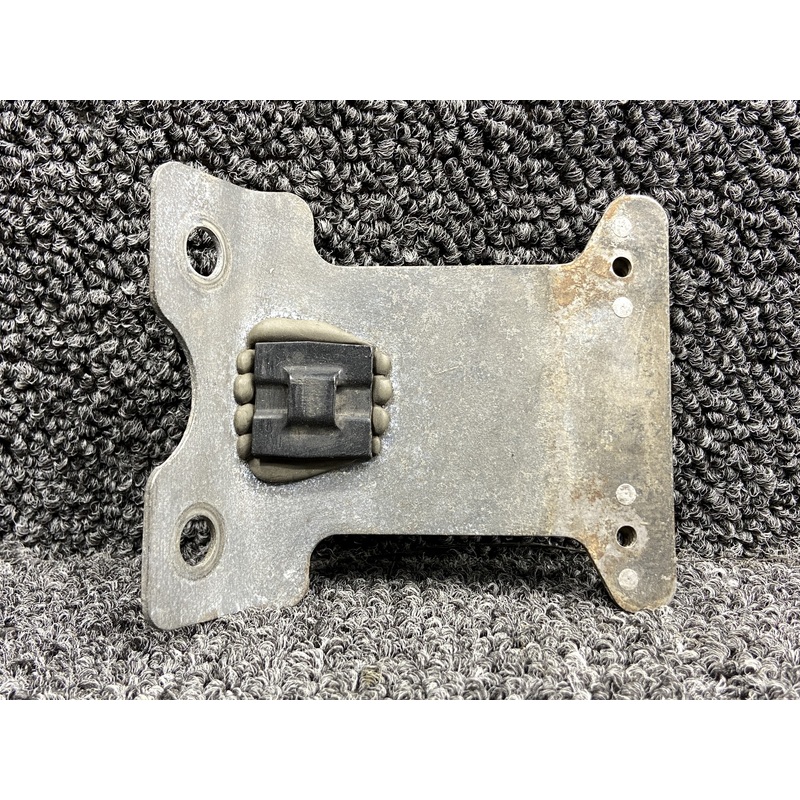 29149-001 Cirrus SR22T Inboard Wheel Fairing Mounting Bracket