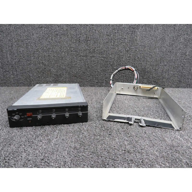 066-1034-01 King Radio KT-76 Transponder Unit with Tray (Volts: 14)