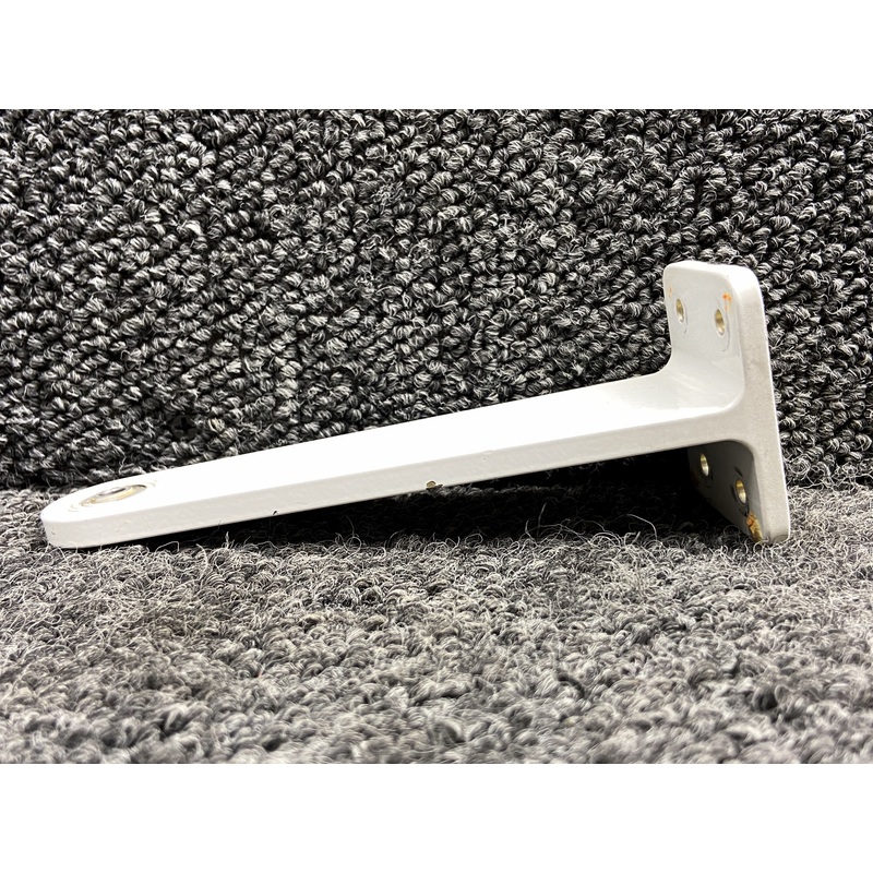 16817-003 Cirrus SR22T Outboard Aileron Hinge Assembly LH or RH