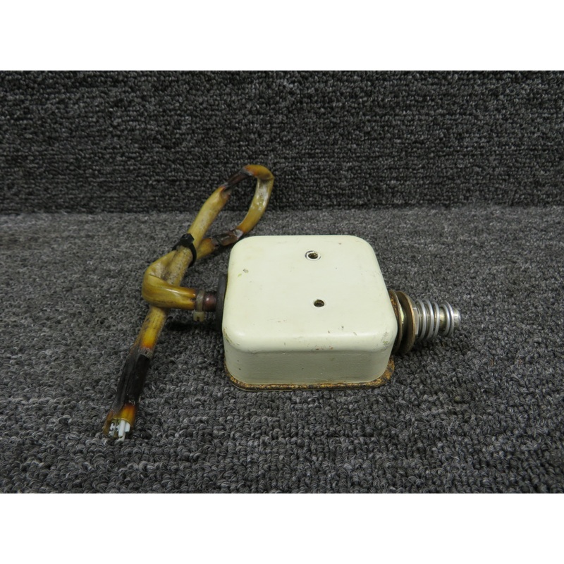002-361013-31 Beechcraft A36 Main Gear Safety Switch LH