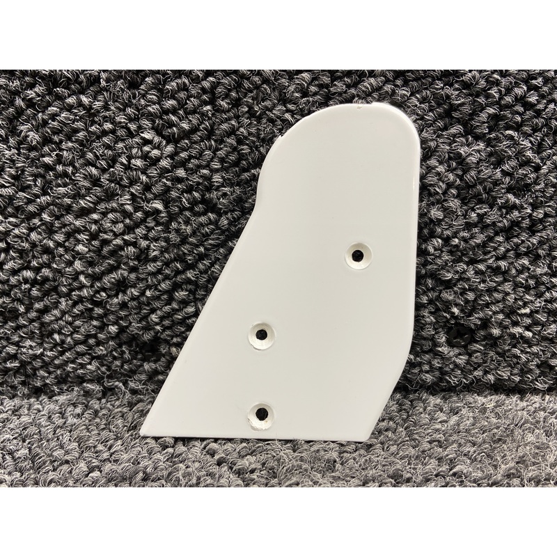 20271-008 (Alt: 20271-006) Cirrus SR22T Lower Cabin Door Cover Plate RH
