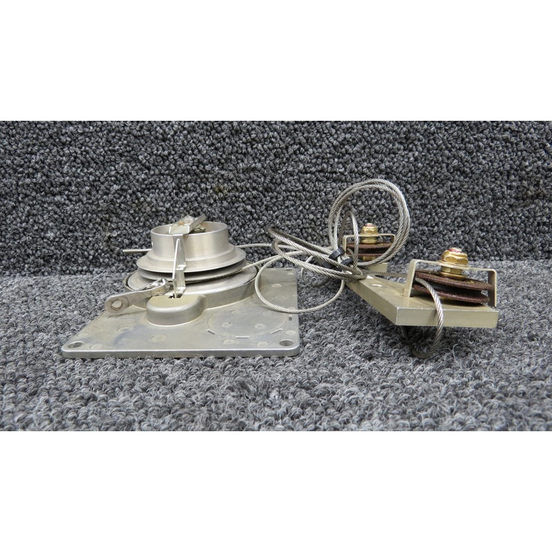 065-0030-02, 200-02428-0000 Bendix King KM-275 Servo Mount and Pulley