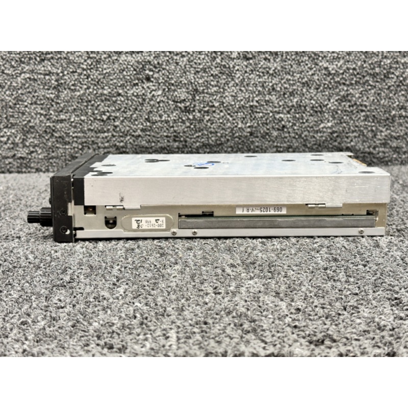 069-1025-24 Bendix King KX-165 VHF Nav-Comm Vor, Loc Transceiver (28V)
