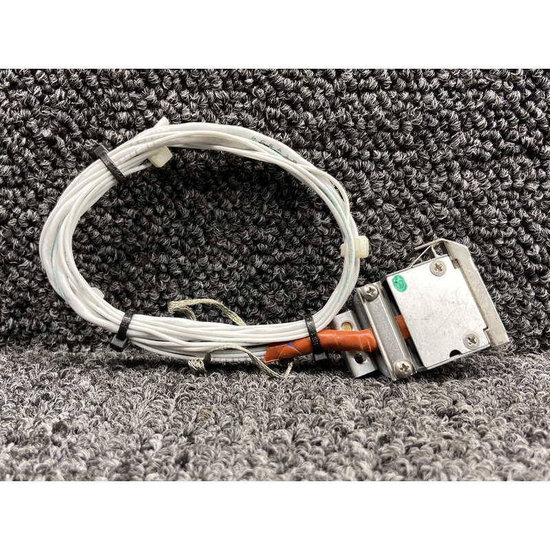 125-00081 Garmin Avionics Connector w Blue Insert & Harness