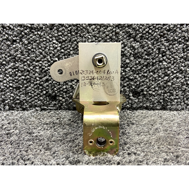 20310-003, 20322-002 Cirrus SR22T Cabin Door Handle Bracket w Clevis & Shaft