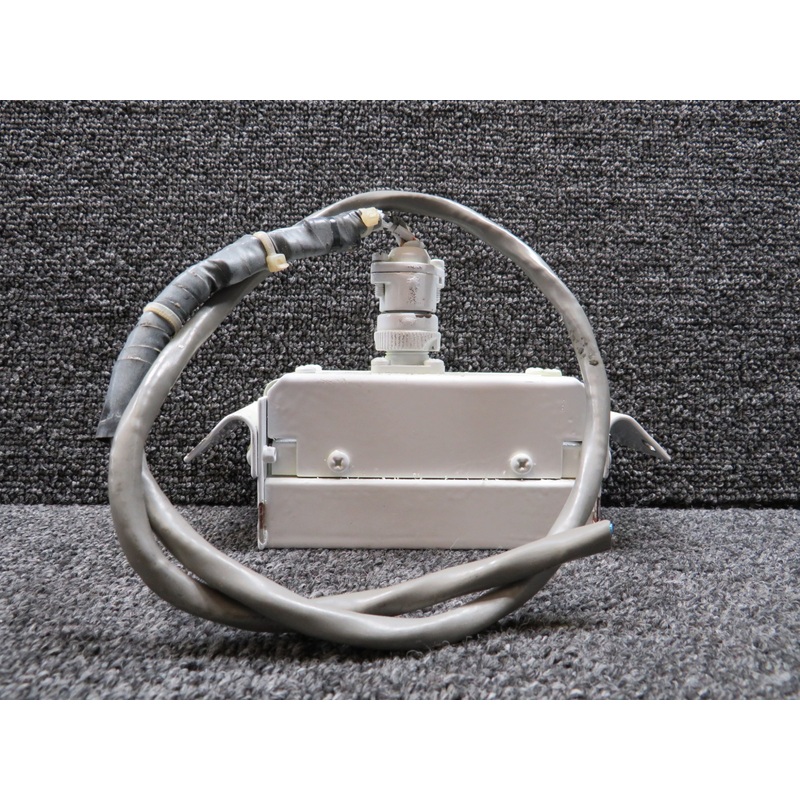 30-1467-1 Grimes Navigational Strobe Light (Cloudy Lens)