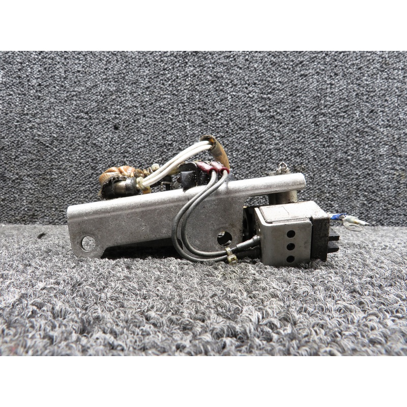 C40257 (Use: C-40257) Beechcraft 58 Brush Block Assembly with Bracket