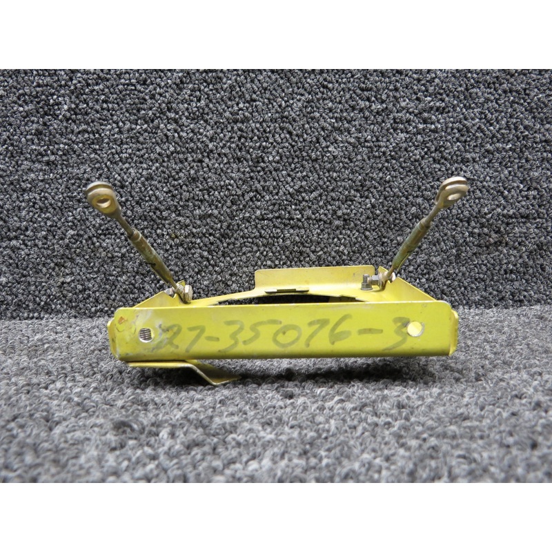 27-35076-003 Swearingen SA-226T Wing Light Bracket LH