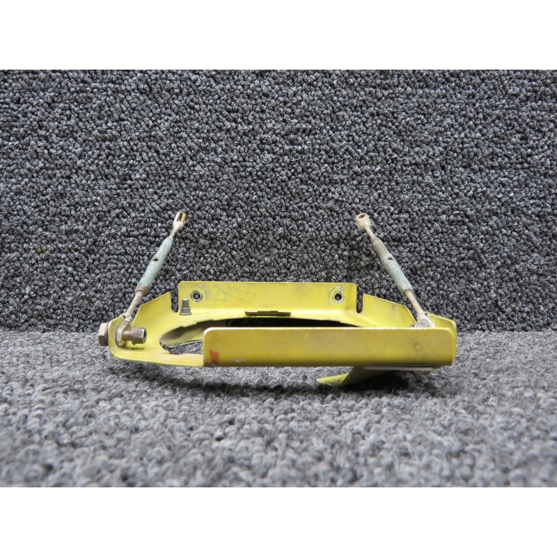 27-35076-004 Swearingen SA-226T Wing Light Bracket RH