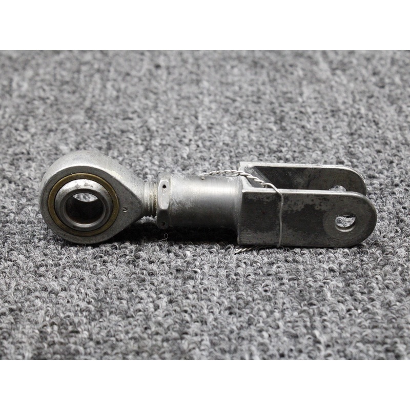 27-74005-017 Swearingen SA-226T Flap Walking Beam Clevis Rod