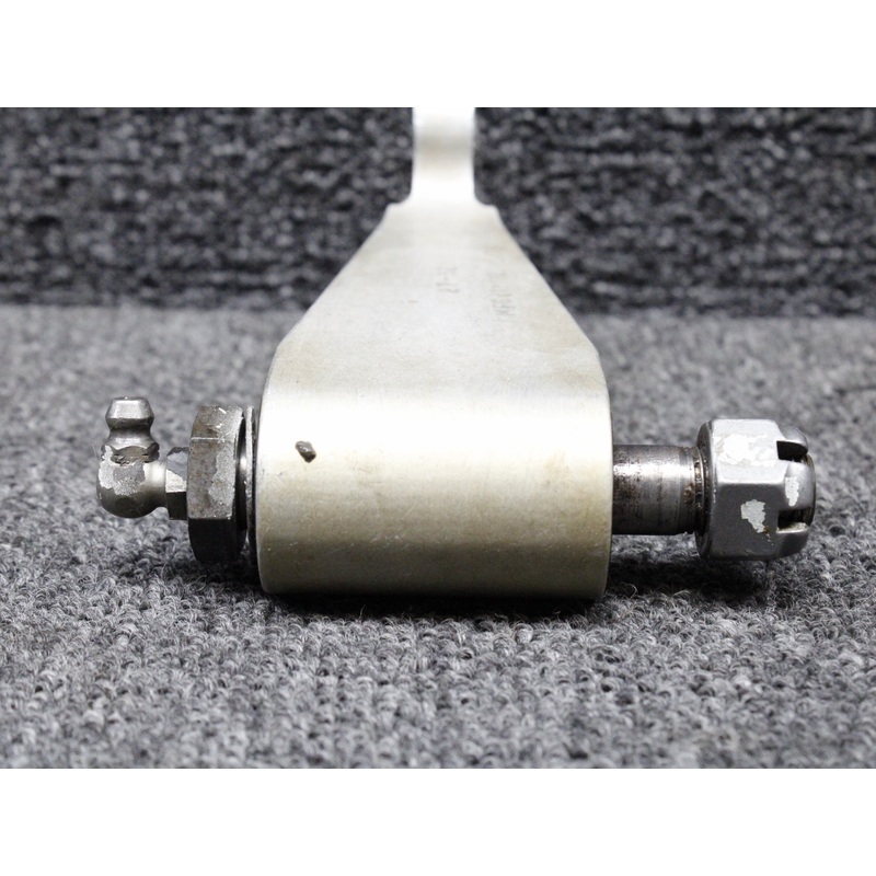 27-32007-001 Swearingen SA-226T Flap Actuator Link LH or RH
