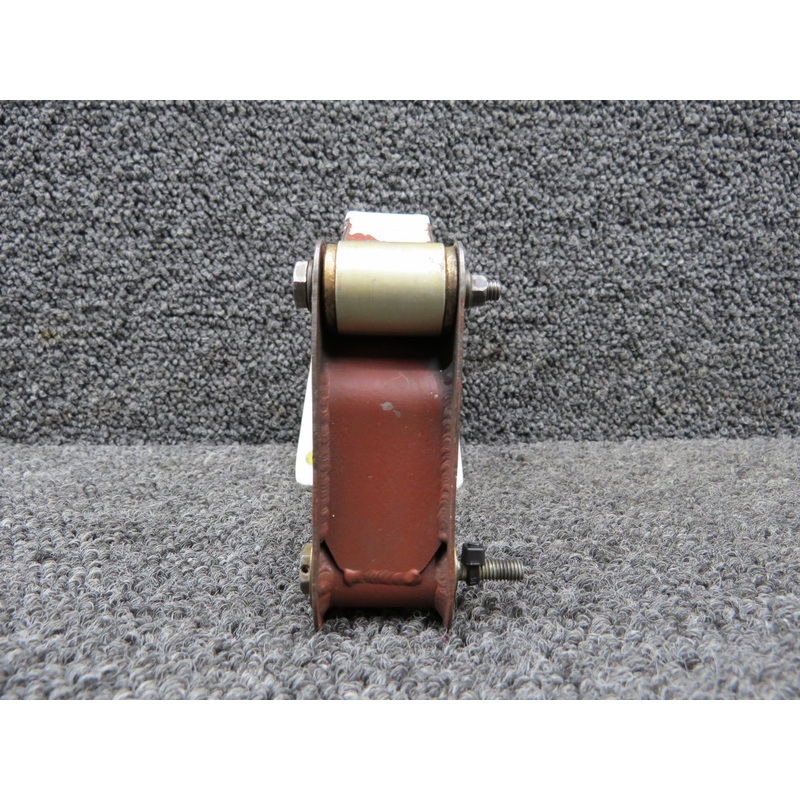 27-55001-133 Swearingen SA-226T Main Gear Door Bellcrank Assembly LH