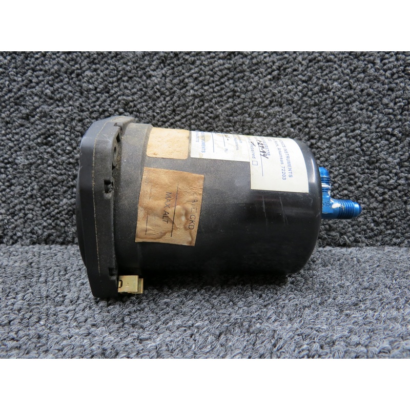 United Instruments Altimeter Indicator