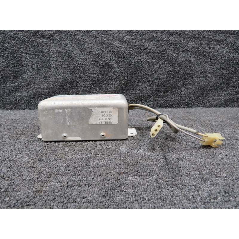 01-0265574-10 Whelen A490-T-DF-M-28 Strobe Light Power Supply (Minor Corrosion)