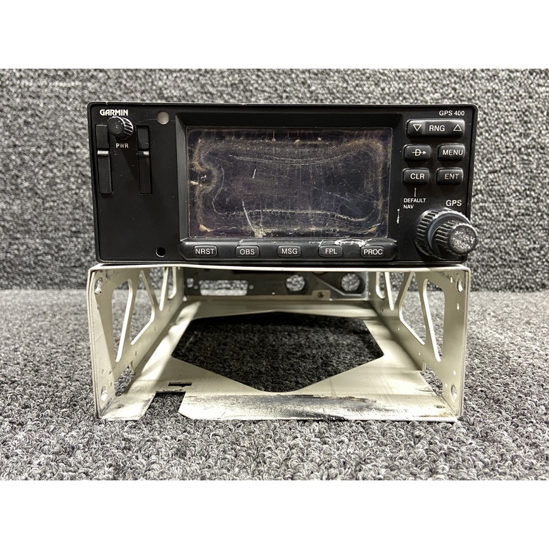 011-00504-00 Garmin GPS-400 GPS Radio w Tray, Data Cards (Damaged Face, 10-33V)
