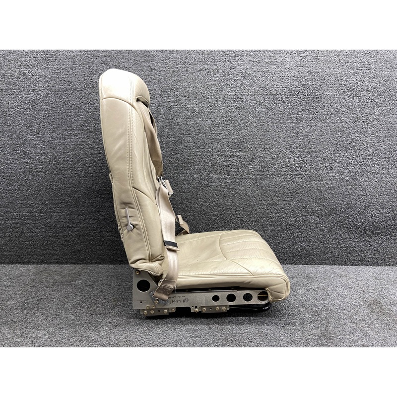 13231-006, 4104-1-011-8060 Cirrus SR20 Fwd Seat Assy LH w Belt & Cushions