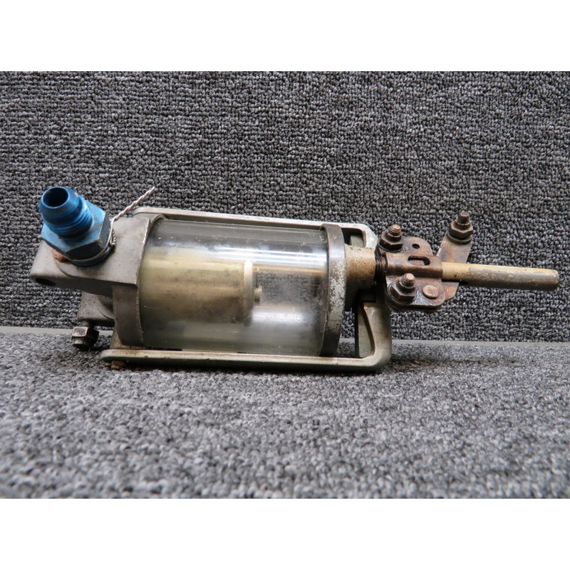 G199-70 (Alt: 0511199-34) Garwin Fuel Strainer Assembly (Minor Rust)