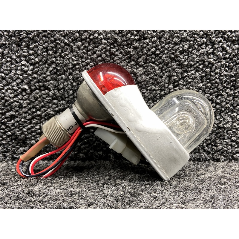 01-0770054-02 Whelen A650-PR-14V Wing Navigation Light w Strobe, Lens (Red, 14V)