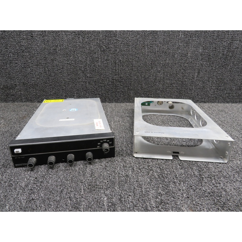 066-01141-0101 Bendix King KT-70 Mode S ATC Transponder, Tray, Mods