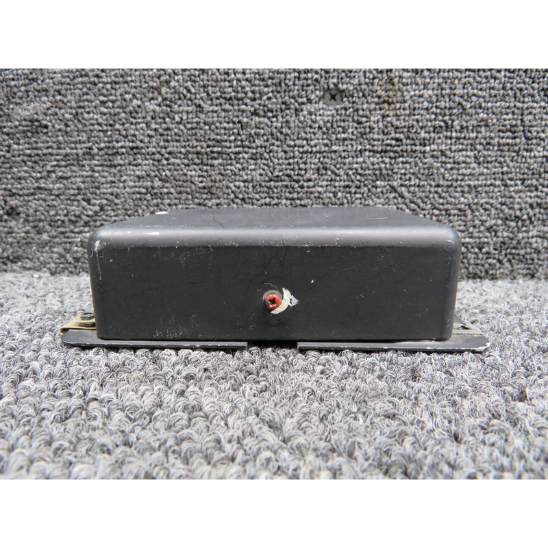 071-0017-00 King Radio KA-57 Autopilot Adapter w Modifications (Damaged Casing)