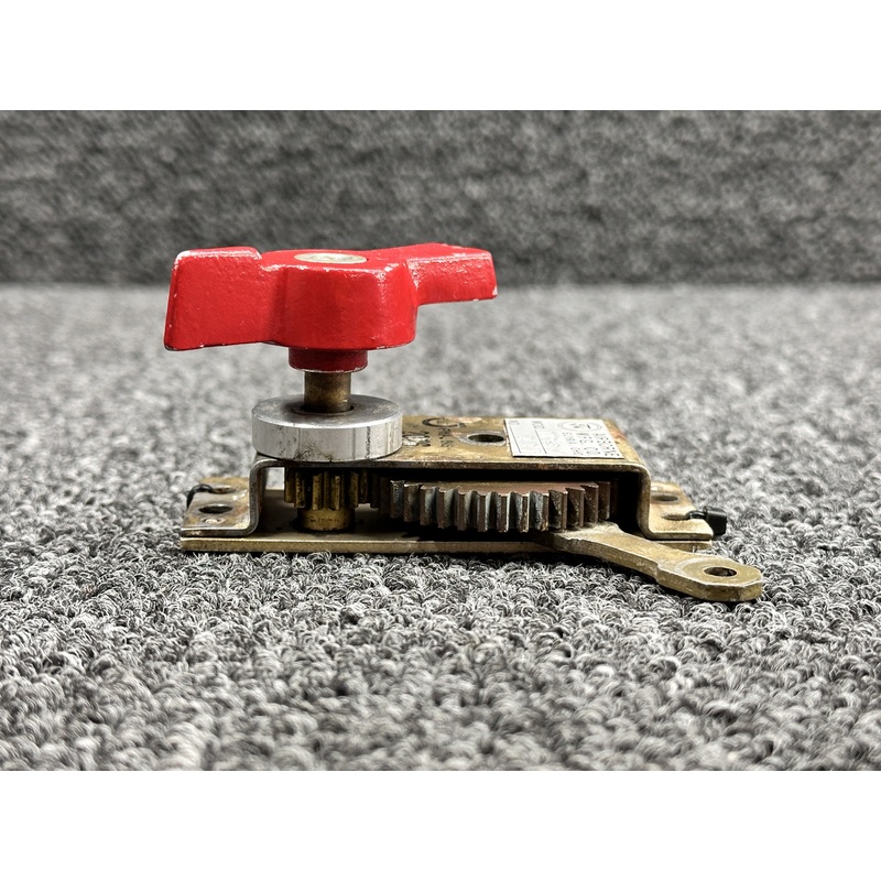 1M2-3 Airborne Fuel Selector Assembly with Knob LH (Red)
