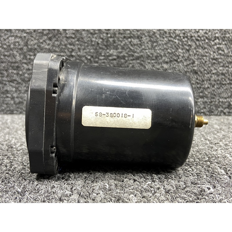 7040 United Instruments Vertical Speed Indicator with Fitting (Code: C.18)