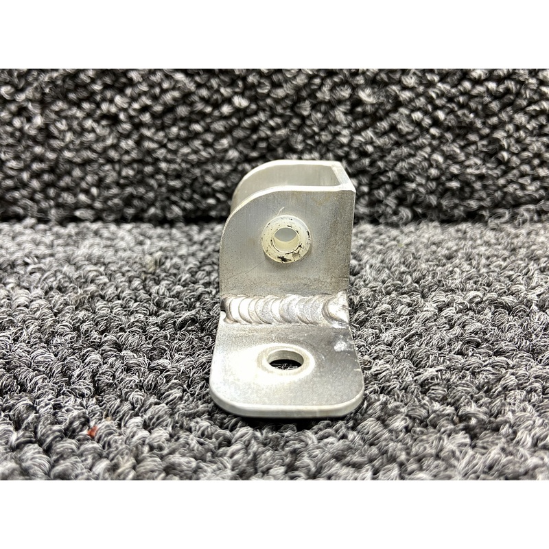 11985-001 Cirrus SR20 Lower Baggage Door Hinge Bracket