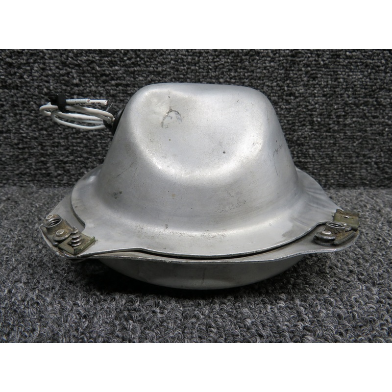01-0771424-20, 2113186-2 Whelen PLED2L Landing Light with Cover, Retainer RH