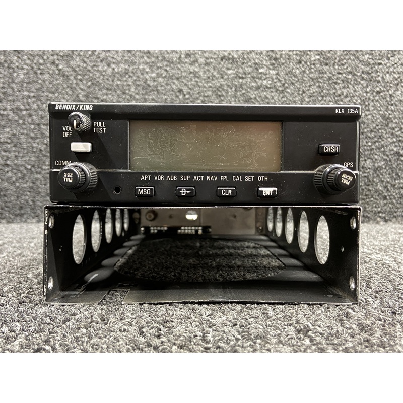 069-01029-0703 Bendix KLX-135A VHF Communication Transceiver, GPS Radio w Tray
