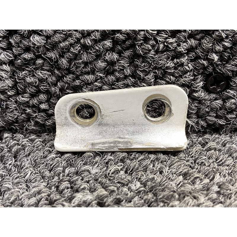 10664-002 Cirrus SR20 Baggage Door Lock Catch Plate