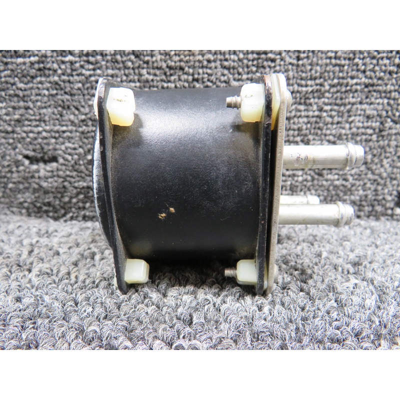 1G2-1 Airborne Gyro Suction Indicator  (Scratched)