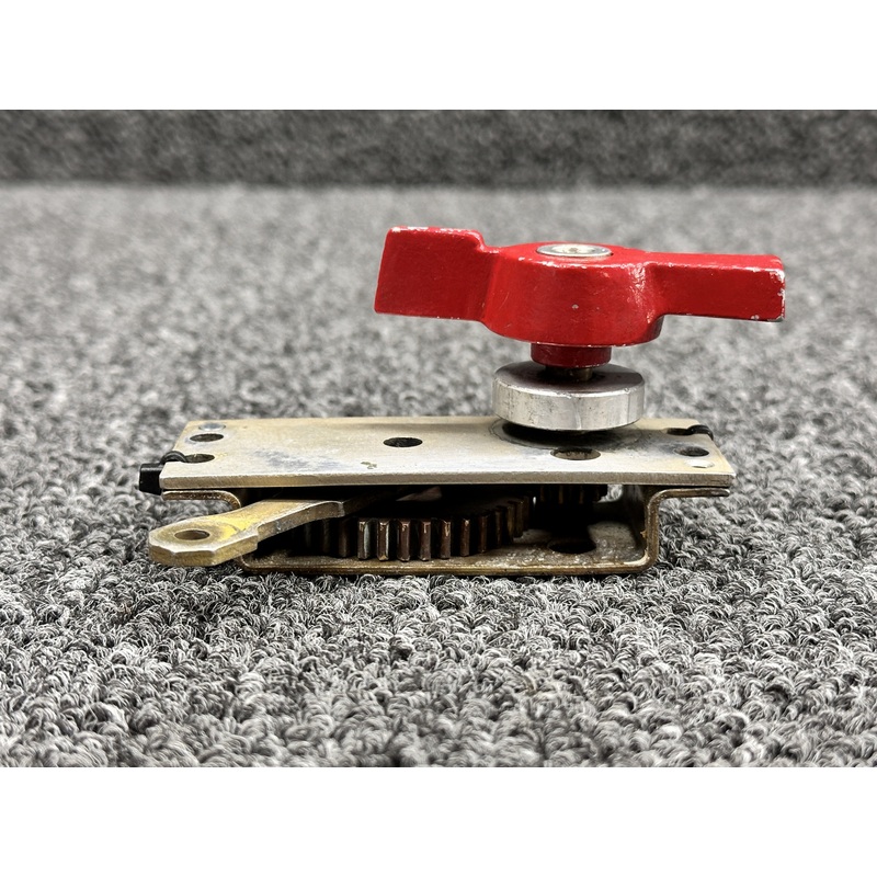 1M2-4 Airborne Fuel Selector Assembly with Knob RH (Red)