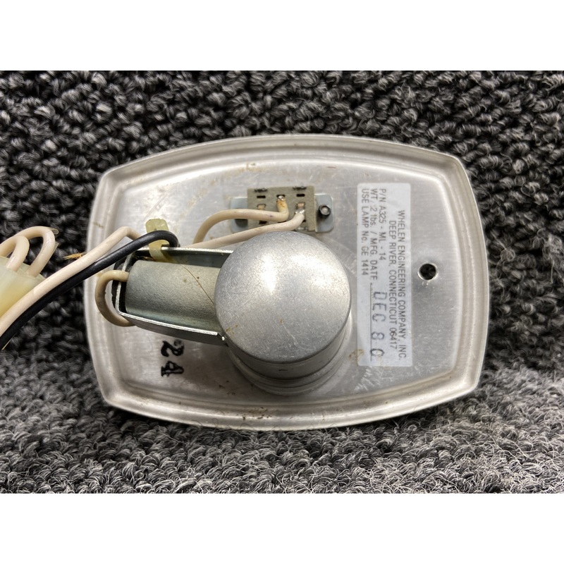 A325-ML-14 (Use: 01-0770061-02) Whelen Reading Light Assembly w Switch