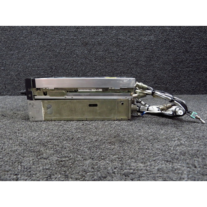 069-1024-42 Bendix King KX-155 VHF Nav-Comm-Glideslope Receiver w Tray & Mods
