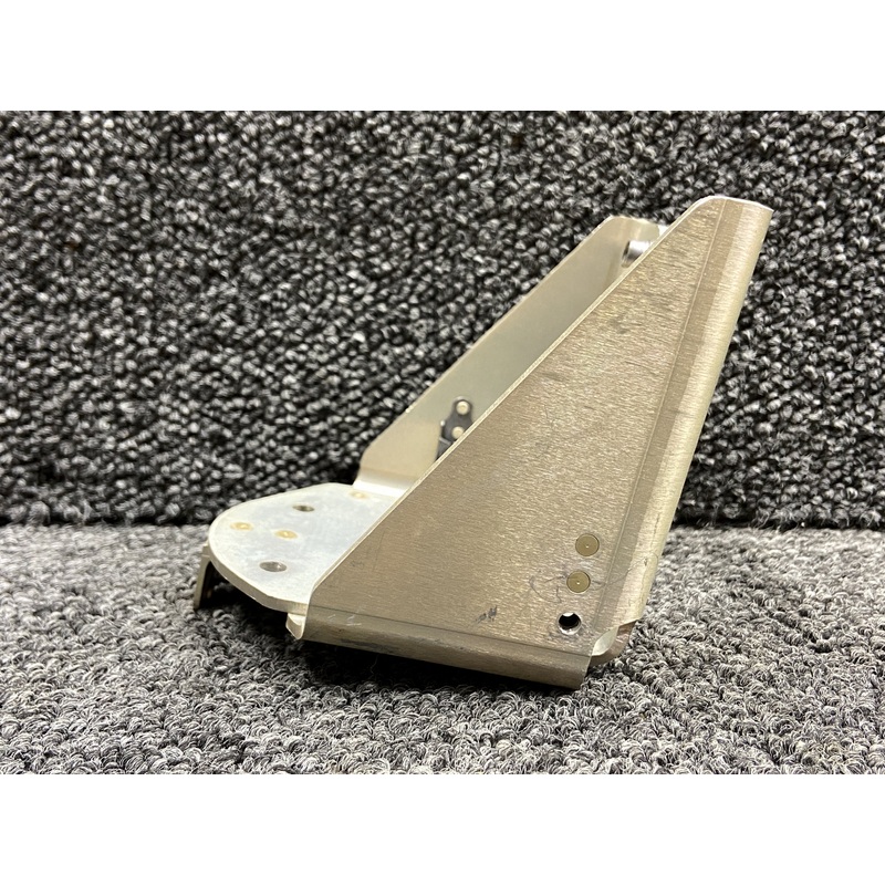 29674-001 Cirrus SR20 Parachute Canister Mounting Bracket