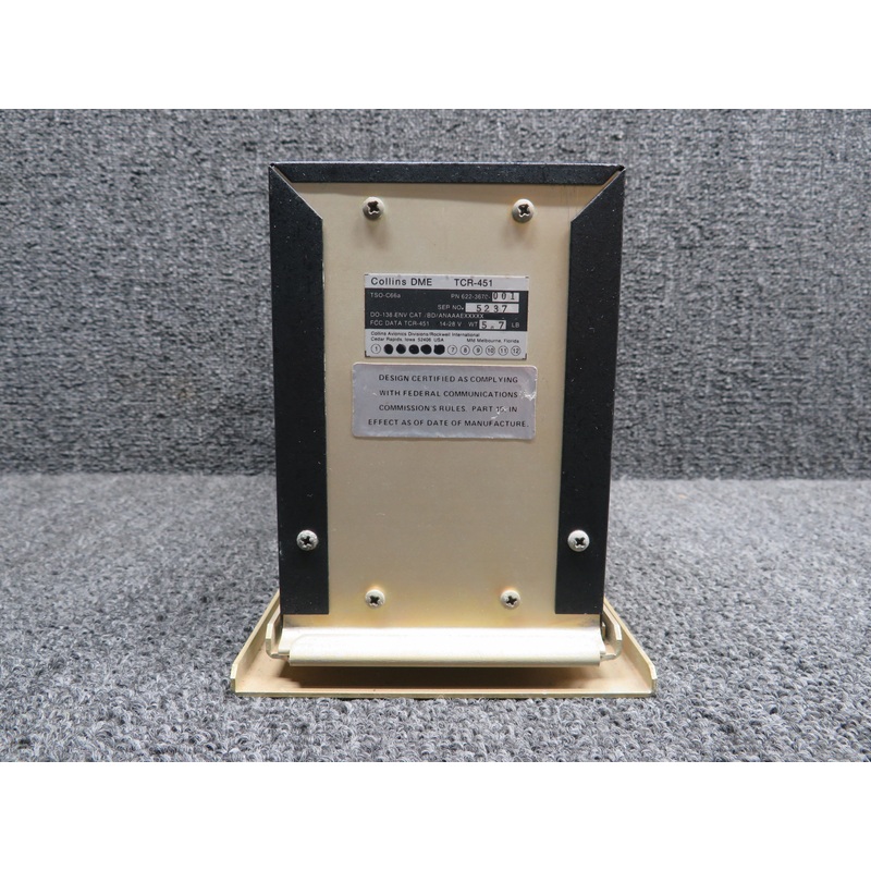 622-3670-001 Collins TCR-451 DME Receiver Unit with Mount and Mods (14-28V)