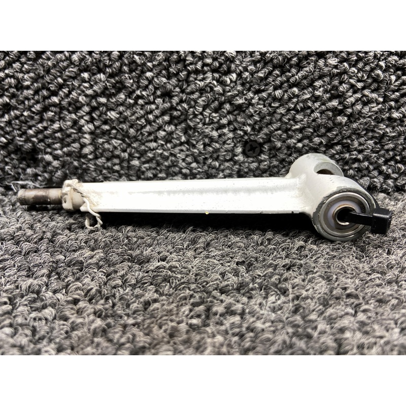 10330-003 Cirrus SR20 Aileron Actuation Arm Assembly LH or RH