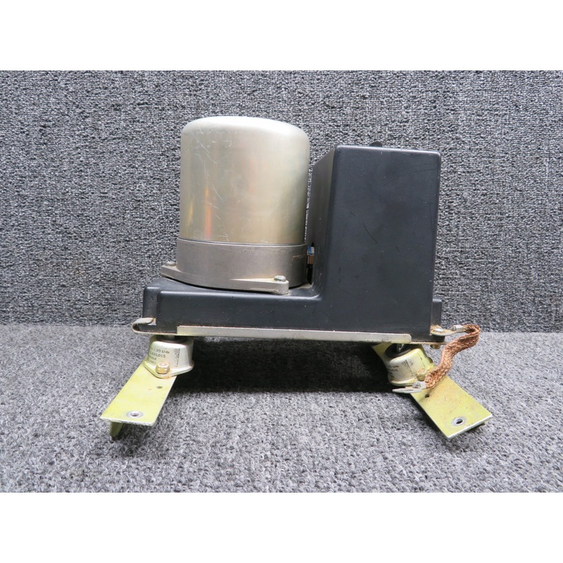 060-0015-00 King KG-102A Directional Gyro with Tray, Mount and Brackets (14-28V)