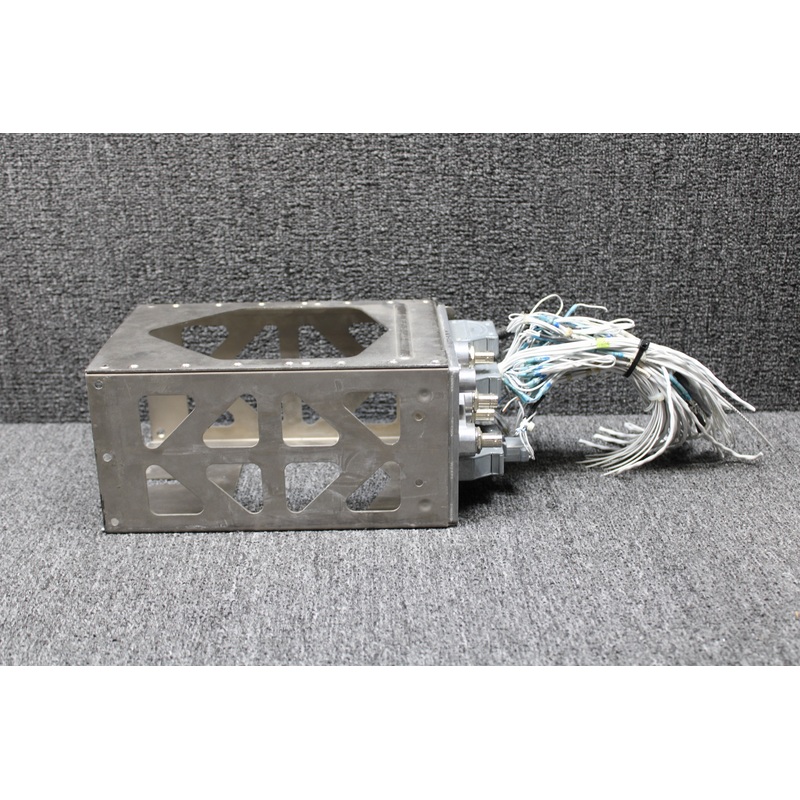 115-00345-00, 011-00671-00 Garmin GNS-530 Mounting Tray with Backplate
